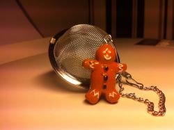 Tee Ei Lebkuchen, Edelstahl mit Anhänger Lebkuchenmann