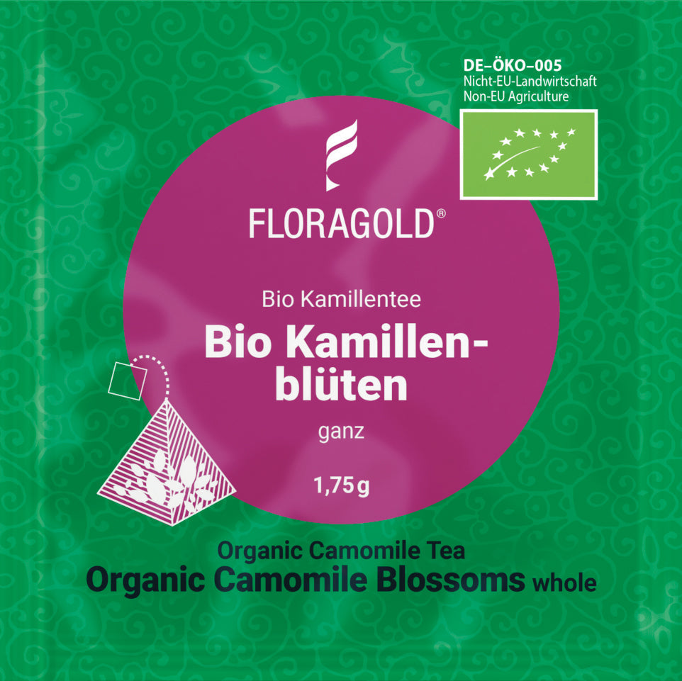 Kraeutertee Kamillenblueten im Teebeutel